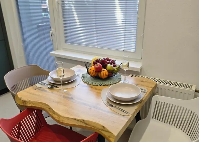 Batovany * פרטיזנסקה